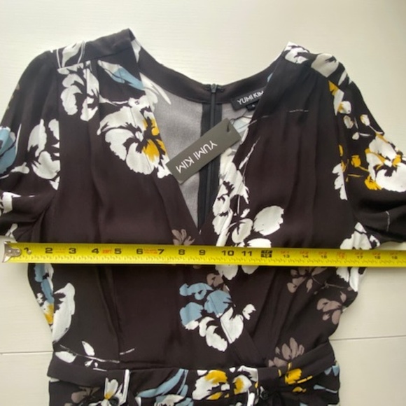 NEW Yumi Kim Floral Liz Romper in Love Triangle Size Small - Picture 13 of 17